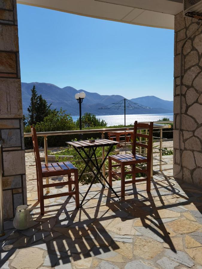 Guest House Suga 1 Qeparo Exterior foto