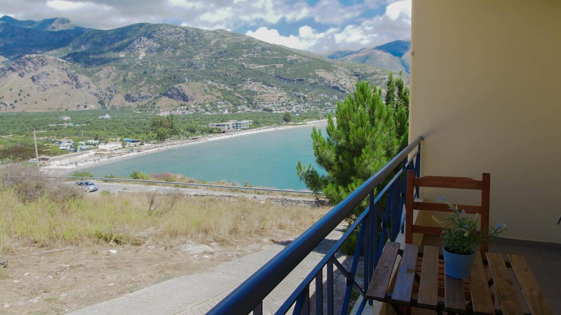 Guest House Suga 1 Qeparo Exterior foto